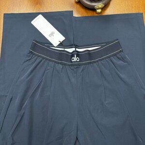 ALO Yoga Suit Up Trouser Navy Blue (Regular)👖✨